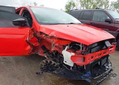 2016 Ford Focus Se из США, поврежденный, VIN 1FADP3K26GL389822